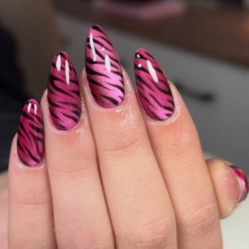 Nail Art Zebra Design - 24Pcs Rose Red Cat's Eye False
